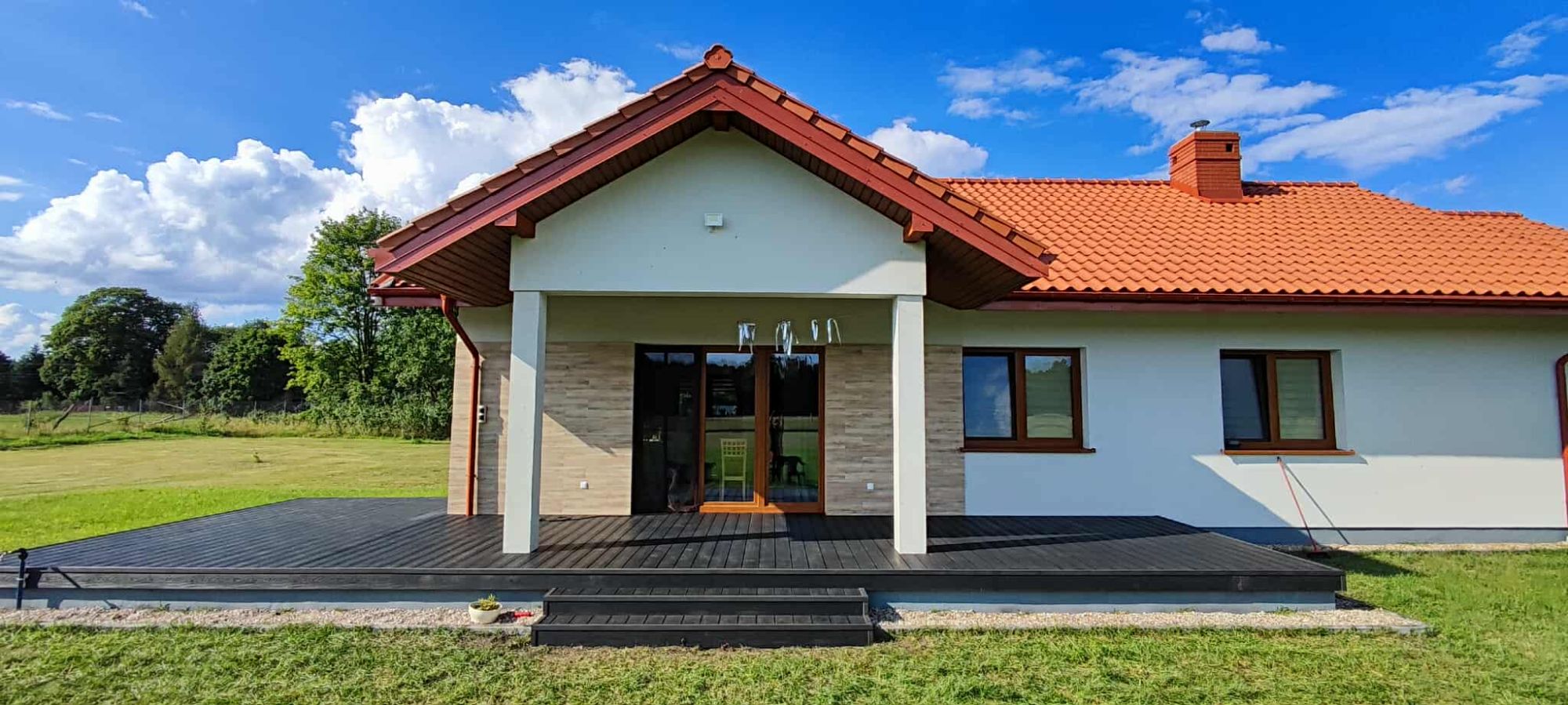 L-shaped terrace